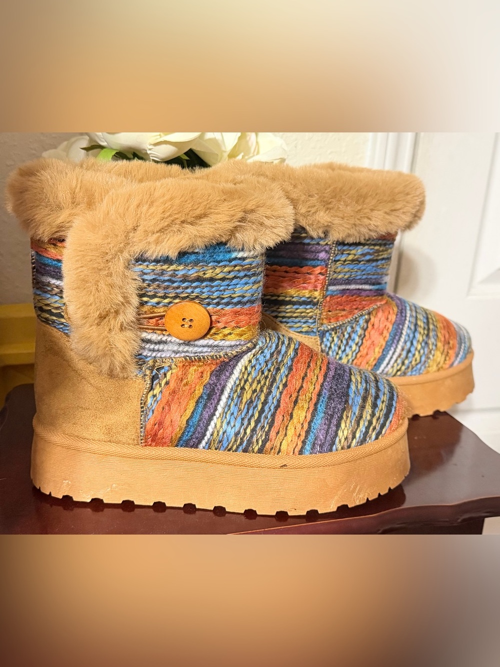 Women’s Multicolor Faux-Fur Lined Winter Boots - Tan Accent